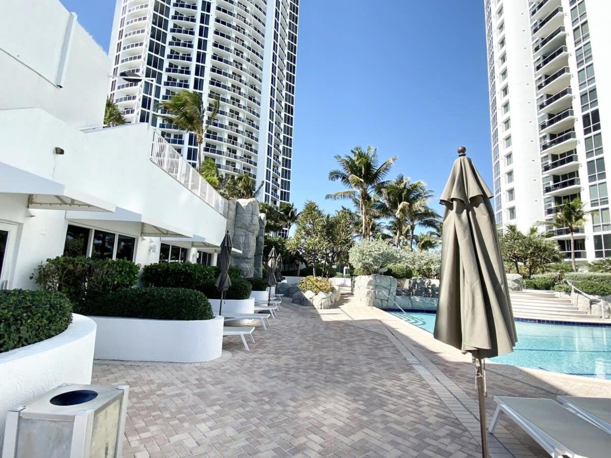 Trump International Resort By Zen Vacation Rentals 마이애미 비치 외부 사진