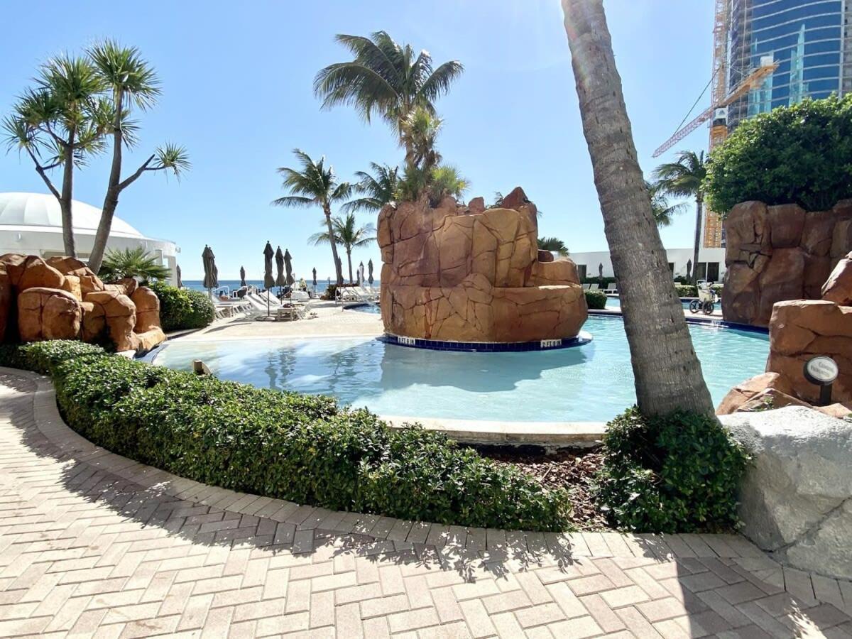 Trump International Resort By Zen Vacation Rentals 마이애미 비치 외부 사진